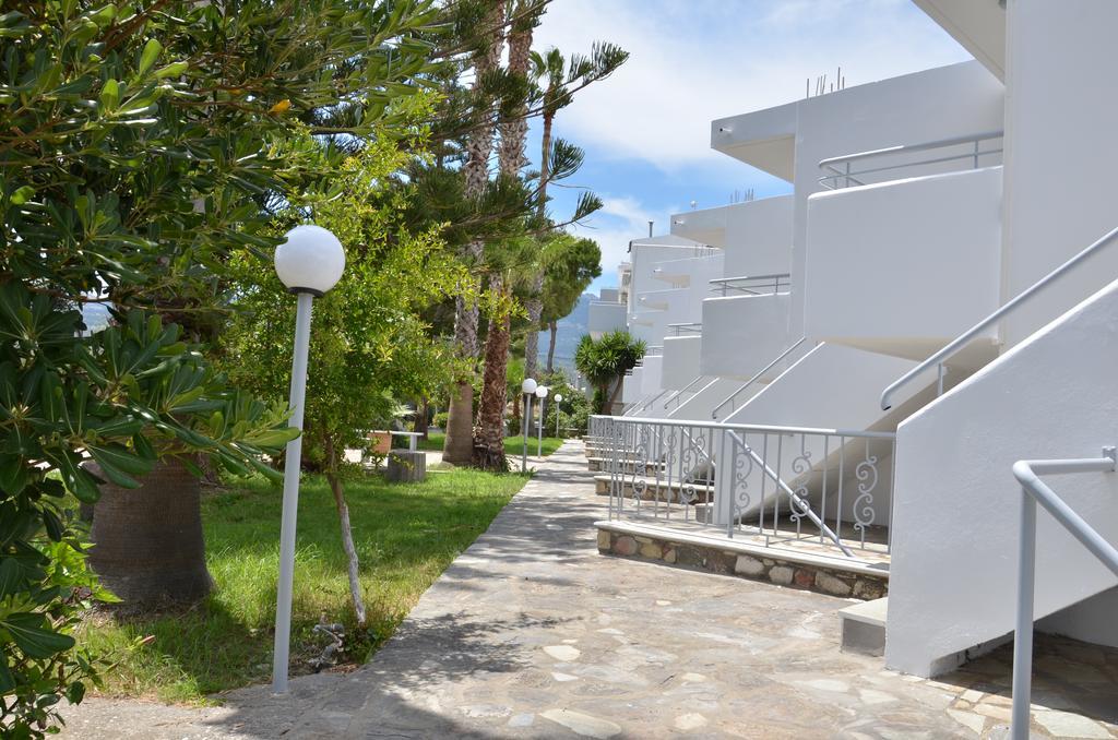 Blue Nest Hotel Tigaki Екстериор снимка